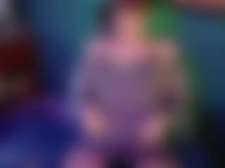 SaveTheBea's Live Sex Cam Show