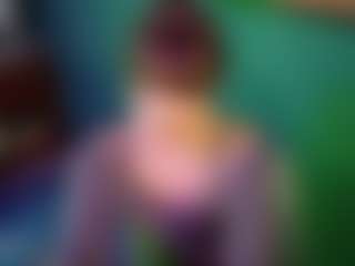 SaveTheBea's Live Sex Cam Show