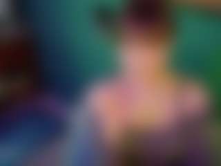 SaveTheBea's Live Sex Cam Show