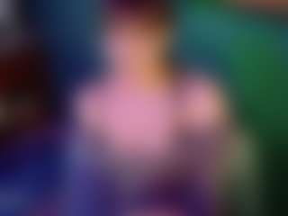 SaveTheBea's Live Sex Cam Show