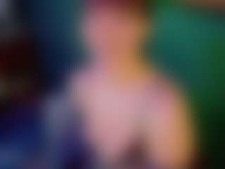SaveTheBea's Live Sex Cam Show