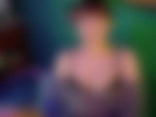 SaveTheBea's Live Sex Cam Show
