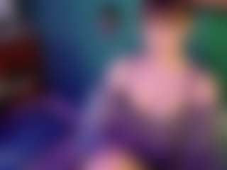 SaveTheBea's Live Sex Cam Show
