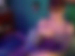 SaveTheBea's Live Sex Cam Show