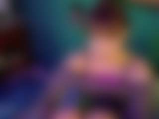 SaveTheBea's Live Sex Cam Show