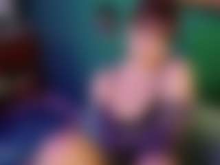 SaveTheBea's Live Sex Cam Show