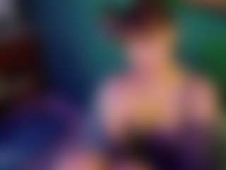 SaveTheBea's Live Sex Cam Show