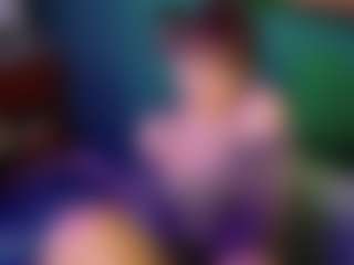 SaveTheBea's Live Sex Cam Show