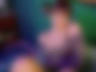 SaveTheBea's Live Sex Cam Show
