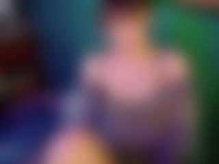 SaveTheBea's Live Sex Cam Show