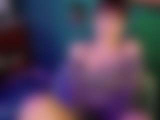 Live cam show with SaveTheBea - Lactating on AdultVida.com