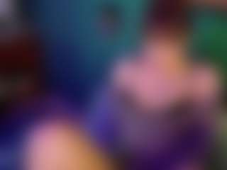 SaveTheBea's Live Sex Cam Show