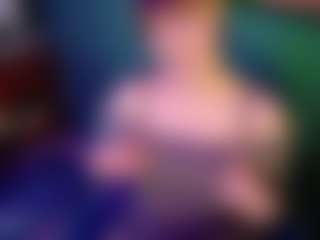 SaveTheBea's Live Sex Cam Show