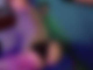 SaveTheBea's Live Sex Cam Show
