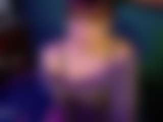 SaveTheBea's Live Sex Cam Show
