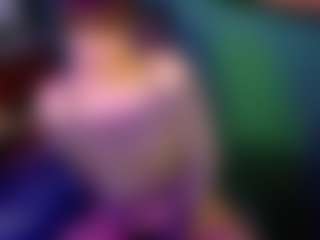 SaveTheBea's Live Sex Cam Show