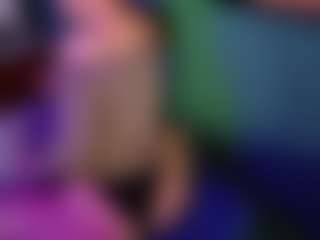 SaveTheBea's Live Sex Cam Show