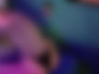 SaveTheBea's Live Sex Cam Show