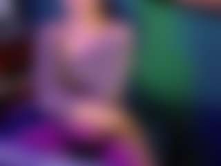 SaveTheBea's Live Sex Cam Show
