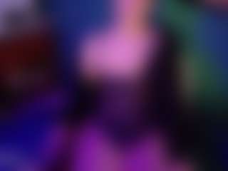 SaveTheBea's Live Sex Cam Show