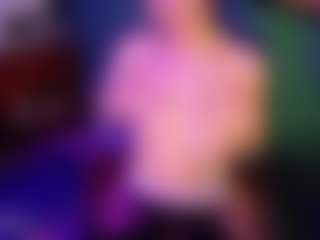 SaveTheBea's Live Sex Cam Show