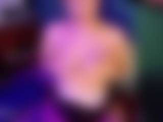 SaveTheBea's Live Sex Cam Show