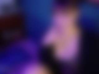 SaveTheBea's Live Sex Cam Show