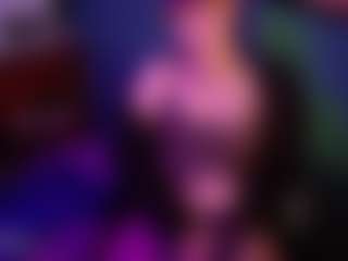 SaveTheBea's Live Sex Cam Show