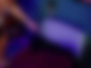 SaveTheBea's Live Sex Cam Show