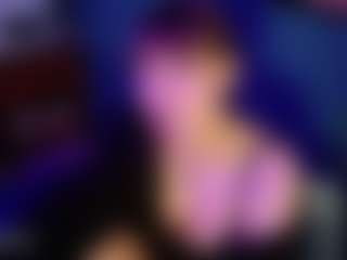 SaveTheBea's Live Sex Cam Show