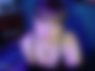 SaveTheBea's Live Sex Cam Show