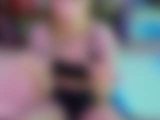 SaveTheBea's Live Sex Cam Show