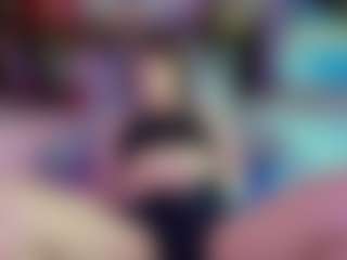 SaveTheBea's Live Sex Cam Show