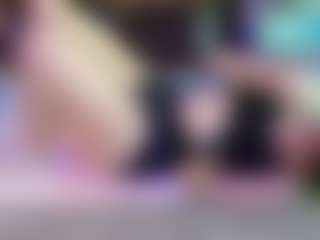 SaveTheBea's Live Sex Cam Show