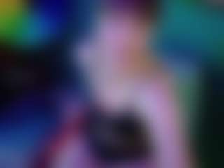 SaveTheBea's Live Sex Cam Show