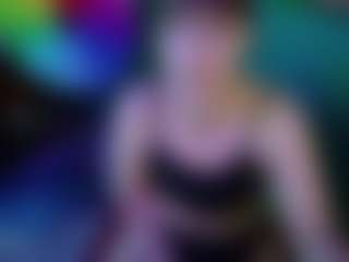 SaveTheBea's Live Sex Cam Show