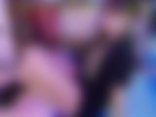 SaveTheBea's Live Sex Cam Show
