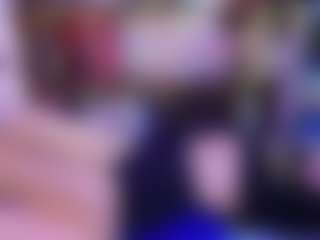 SaveTheBea's Live Sex Cam Show