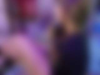 SaveTheBea's Live Sex Cam Show