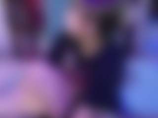 SaveTheBea's Live Sex Cam Show