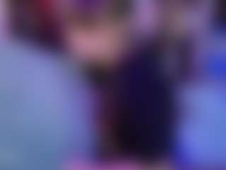 SaveTheBea's Live Sex Cam Show