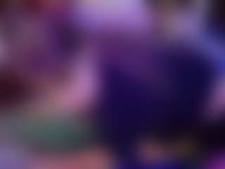 SaveTheBea's Live Sex Cam Show