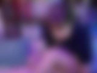 SaveTheBea's Live Sex Cam Show