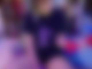 SaveTheBea's Live Sex Cam Show