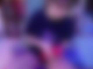 SaveTheBea's Live Sex Cam Show