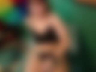 SaveTheBea's Live Sex Cam Show