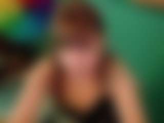 SaveTheBea's Live Sex Cam Show