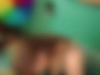SaveTheBea's Live Sex Cam Show