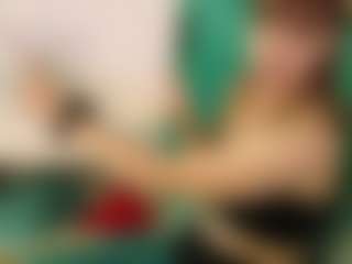 SaveTheBea's Live Sex Cam Show