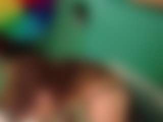 SaveTheBea's Live Sex Cam Show